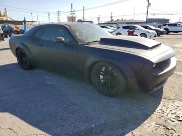 Dodge Challenger III 2016 Dodge Challenger Srt Hellcat 2016 6.2l 6.2 Benzyna 707KM, zdjęcie 4