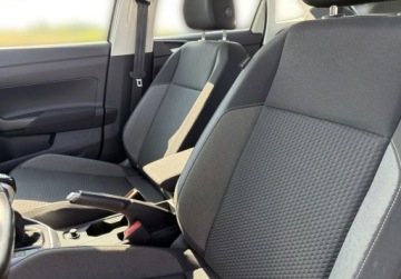 Volkswagen Taigo 1.0 TSI 95KM 2022 Volkswagen Taigo 1.0TSI 95KM, Life, Czujniki Parkowania, Relfektory LED, zdjęcie 20