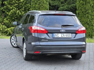 Ford Focus III Kombi 1.6 Duratec 125KM 2011 Ford Focus Mk3 1.6 Benzyna TI-VCT Trend 125KM, zdjęcie 11