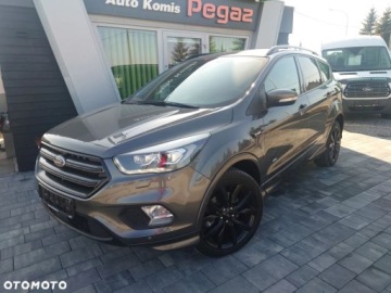 Ford Kuga II SUV Facelifting 2.0 TDCi 180KM 2018 Ford Kuga Ford Kuga 2.0 TDCi 4x4 ST-Line 2.0 Diesel 180KM