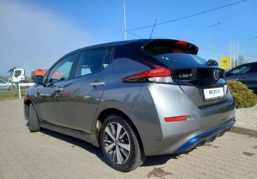 Nissan Leaf II Hatchback Elektryczny 40kWh 150KM 2022 Nissan Leaf 40kWh Acenta 150 KM I wl. sewisowany w ASO Elektryczny, zdjęcie 3