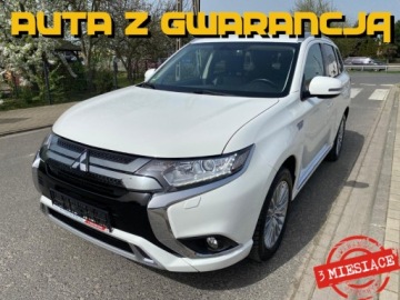 Mitsubishi Outlander III SUV PHEV Facelifting 2020 2.4 PHEV 224KM 2021 Mitsubishi Outlander HYBRYDA PHEV AUTOMAT NAWIGACJA LEDY KAMERA SKORY 4X4
