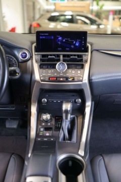 Lexus NX I SUV Facelifting 300h 197KM 2021 Lexus NX 300h F Impression AWD 2.5 Hybryda 197KM, zdjęcie 21