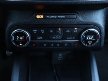 Ford Focus IV Hatchback Facelifting 1.0 EcoBoost MHEV 155KM 2022 Ford Focus 1.0 MHEV, Salon Polska, Serwis ASO, zdjęcie 19