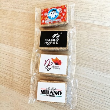 Ciastka wafle kakaowe CHRUPS z logo - 100 szt.