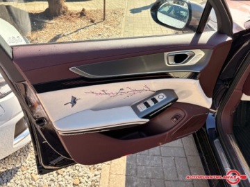 Hongqi H9 2.0 T 245KM 2025 Hongqi H9 Auto Punkt 2.0 Benzyna 245KM, zdjęcie 13