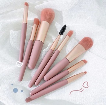 ZESTAW PĘDZLI DO MAKIJAŻU 8SZT PROFESJONALNYCH DO OCZU TWARZY PĘDZELKI