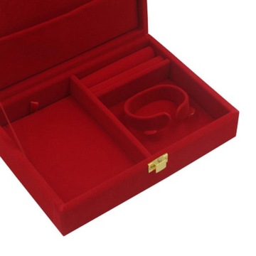 3 . Многофункциональный красный бархатный футляр.