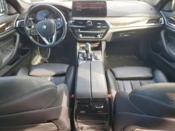 BMW Seria 5 G30-G31 2021 BMW Seria 5 530xi 2021 2.0 Benzyna 248KM, zdjęcie 8
