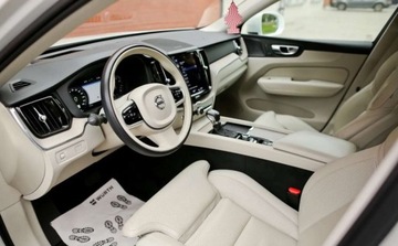 Volvo XC60 II 2021 Volvo XC 60 Volvo XC 60 T5 AWD Geartronic Inscription 2.0 Benzyna 250KM, zdjęcie 3