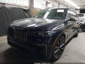 BMW X7 2022 BMW X7 M50i 2022 4.4 Benzyna 523KM, zdjęcie 1