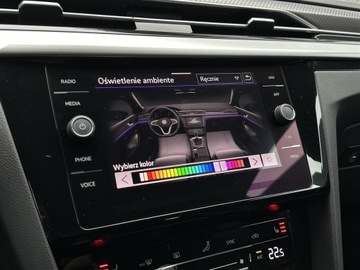 Volkswagen Arteon Shooting Brake R 2.0 TSI 320KM 2023 Volkswagen Arteon 2.0TSI 320KM 4X4 R DSG l Panoram, zdjęcie 25