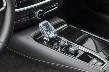 Volvo V60 II  Kombi Plug-In Facelifting 2.0 T6 350KM 2024 Volvo V60 YV1ZWH4V6S2650432, zdjęcie 13