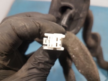 RENAULT FLUENCE SVAZEK DVEŘE PŘEDNÍ LEVÝ 241252348R K9K834