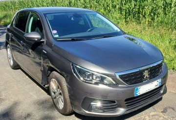 Peugeot 308 II Hatchback Facelifting 1.2 PureTech 110KM 2018 Peugeot 308 36000km, zdjęcie 2