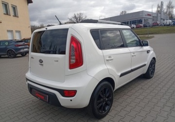 Kia Soul I Crossover Facelifting 1.6 CRDi 128KM 2012 Kia Soul Zarejestrowany - ubezpieczony - automat - 1,6 - 128 KM 1.6 Diesel, zdjęcie 7