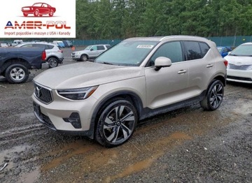 Volvo XC40 2023 Volvo XC 40 Ultimate 2023 2.0 Benzyna 194KM