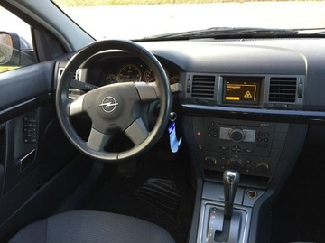 Opel Signum 2.2 DTI ECOTEC 125KM 2005 Opel Signum 2,2 DTI SUPER STAN KLIMATRONIC !!!, zdjęcie 9