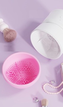 ЭЛЕКТРИЧЕСКАЯ МАШИНА ДЛЯ ОЧИСТКИ КИСТЕЙ ДЛЯ МАКИЯЖА