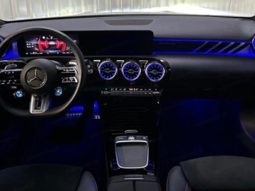 Mercedes Klasa A W177/V177 Hatchback AMG Facelifting 2.0 A35 306KM 2026 Od ręki - 35 AMG 4MATIC (306KM) | Dach panoramiczny + AMG Night, zdjęcie 13