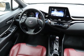 Toyota C-HR I Crossover 1.8 Hybrid 122KM 2018 Toyota C-HR 1.8 Hybrid, Salon Polska, Serwis ASO, zdjęcie 6