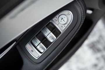 Mercedes GLC C253 SUV 2.1 220 d 170KM 2018 Mercedes-Benz GLC 220D 4Matic AMG Salon PL Autotrade Mercedes-Benz, zdjęcie 18