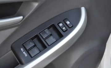 Toyota Prius III 2009 Toyota Prius 1.8 Hybryda 136KM, zdjęcie 20