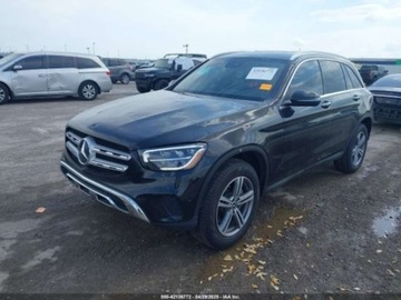 Mercedes GLC C254/X254 2022 Mercedes-Benz GLC 300, 2022r., 4x4, 2.0L 2.0 Benzyna 255KM, zdjęcie 1