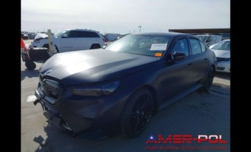BMW Seria 5 G90-91 M Sedan 4.4 V8 727KM 2024 BMW M5 _G90_727 KM_Najnowszy model_845 Km przebiegu 4.4 Hybryda Plug-in