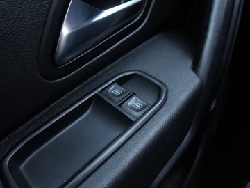 Dacia Duster II SUV 1.6 SCe 115KM 2018 Dacia Duster 1.6 SCe, Navi, Klima, Tempomat, zdjęcie 16