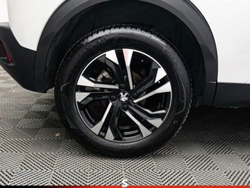 Peugeot 2008 II SUV 1.2 PureTech 130KM 2023 Peugeot 2008 1.2 PureTech Allure Pack S&amp;S EAT8 Suv 130KM 2023, zdjęcie 28