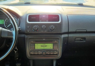 Skoda Fabia II Hatchback 1.2 i HTP 12V 70KM 2008 Skoda Fabia 1,2 Ben Klima 1.2 Benzyna 70KM, zdjęcie 8