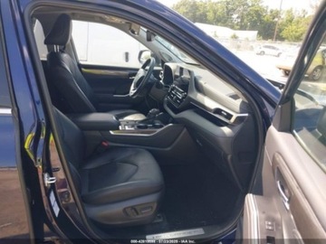 Toyota Highlander III 2022 Toyota Highlander 2022 TOYOTA HIGHLANDER HYBRID LIMITED 2.5 Hybryda 186KM, zdjęcie 11