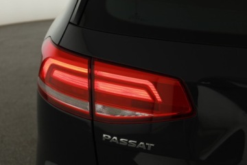 Volkswagen Passat B8 Variant 2.0 TDI BlueMotion SCR 150KM 2016 VW Passat 2.0 TDI, Automat, Navi, Klima, zdjęcie 16