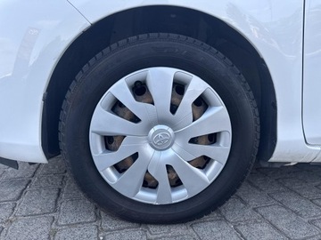 Toyota Yaris III Hatchback 5d Facelifting 2017 1.5 Hybrid 100KM 2019 Toyota Yaris Hybrid 100 Active III (2011-2019) Toy, zdjęcie 10