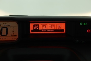 Citroen C3 Picasso 1.2 PureTech 110KM 2016 Citroen C3 Picasso 1.2 PureTech, Salon Polska, zdjęcie 8