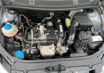 Skoda Roomster Mikrovan Facelifting 1.2 TSI 105KM 2010 Skoda Roomster 1.2TSI 105KM Panorama Klimatr.AluZima Parktr.Temp.Komp.Opla, zdjęcie 33