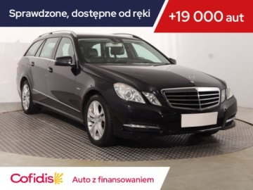 Mercedes Klasa E W212 Kombi 200 CGI BlueEFFICIENCY 184KM 2010 Mercedes E E 200, Automat, Skóra, Navi, Xenon