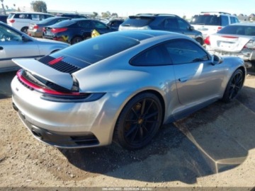 Porsche 911 992 2022 Porsche 911 PORSCHE 911 CARRERACARRERA 4 3.0 Benzyna 379KM, zdjęcie 2