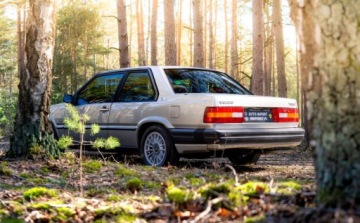 Volvo 780 2.8 V6 147KM 1988 Volvo 780 BERTONE 2,8 V6 PRV 147KM Klasyczne Volvo 2.8 Benzyna 147KM, zdjęcie 2
