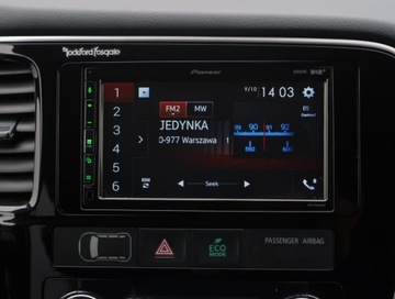 Mitsubishi Outlander III SUV Facelifting 2015 2.0 MIVEC 150KM 2015 Mitsubishi Outlander 2.0, Salon Polska, zdjęcie 10