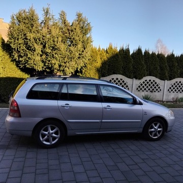 Toyota Corolla IX (E12) Kombi 2.0 D-4D 90KM 2004 Toyota Corolla Kombi E12T 2.0 D4D 2004r, zdjęcie 7