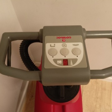 Поломоечная машина COMAC VISPA35B, нуматическая, автоматическая