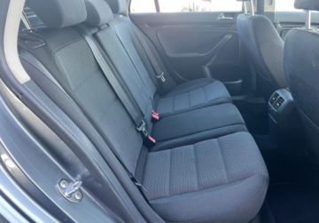 Volkswagen Golf VI Variant 1.2 TSI 105KM 2011 Volkswagen Golf Variant 1.2Turbo 105KM 6Bieg.Klima ALU 2xParktr.Temp.Kurty, zdjęcie 9