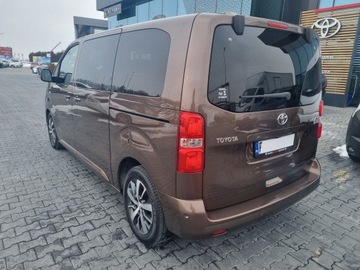 Toyota Proace II Furgon Medium 2.0 D-4D 150KM 2020 Toyota PROACE VERSO 2.0 D4-D Medium Family 2.0 D4-, zdjęcie 9