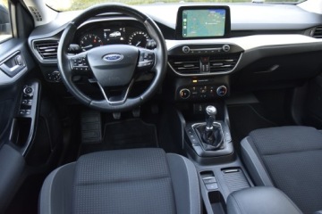 Ford Focus III Kombi Facelifting 1.0 EcoBoost 125KM 2018 Kamera Cofania, Radar, Navi, Tempomat ACC, Car Play, Asystent , GWARANCJA, zdjęcie 17