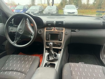 Mercedes Klasa C W203 Coupe W203 1.8 129KM 2001 Mercedes-Benz Klasa C Mercedes-Benz C180 W203 2,0 Benzyna LPG Zamiana 2.0, zdjęcie 4