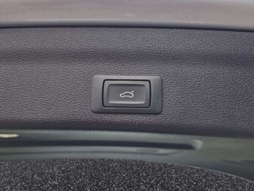Audi A6 C8 Avant Plug In 2.0 50 TFSI e 299KM 2023 Audi A6 Avant matrixy, aktywny tempomat, elektryczna klapa bagaznika 2.0, zdjęcie 12