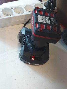 Зарядное устройство Parkside PLGK 12 A2 X12V 12V