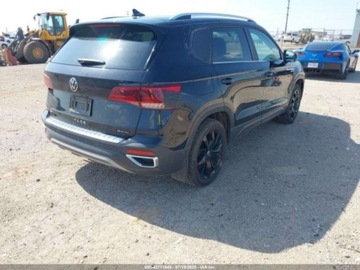 Volkswagen 2022 Volkswagen Inny TAOS SE 2022, od ubezpieczalni 1.5 Benzyna 158KM, zdjęcie 4